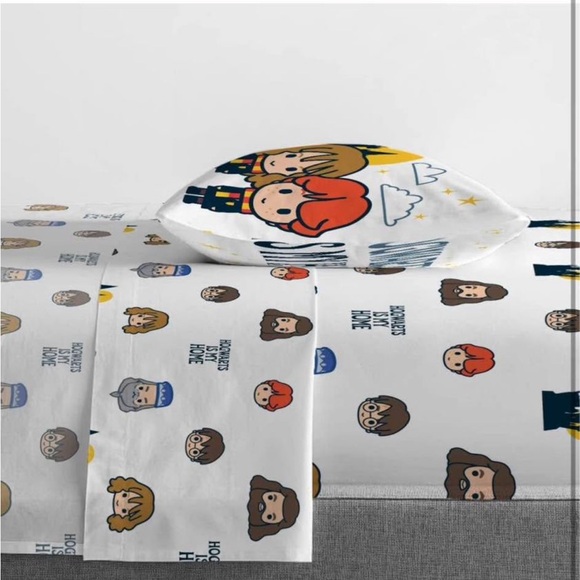 Harry Potter bedding set.-photos used for reference, gently pre loved condition - Picture 5 of 5